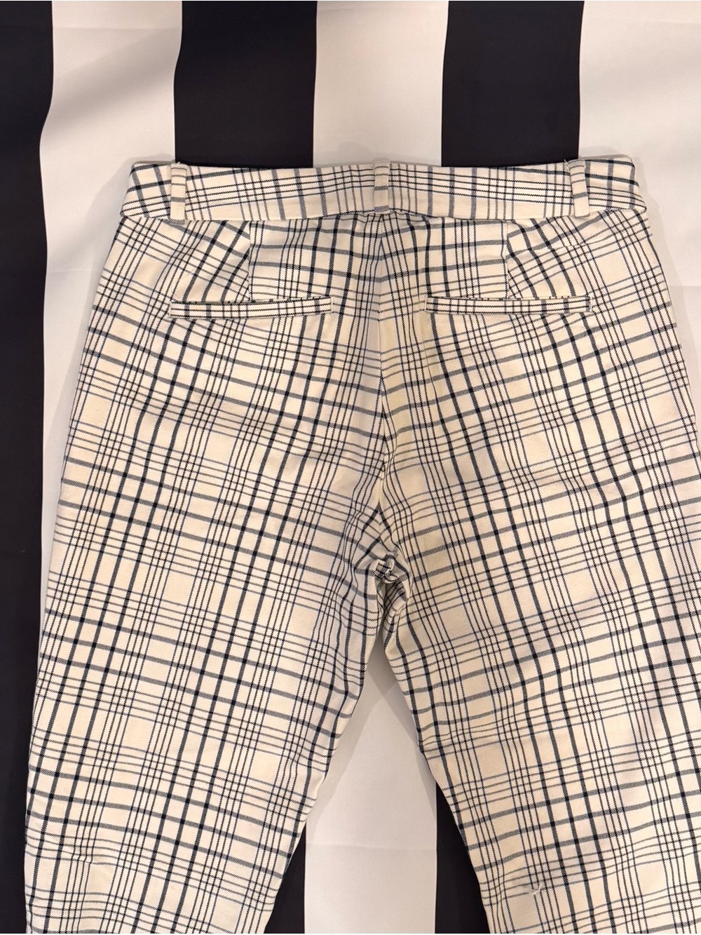 Banana Republic Cream and Black Plaid Trousers - Picture 3 of 5